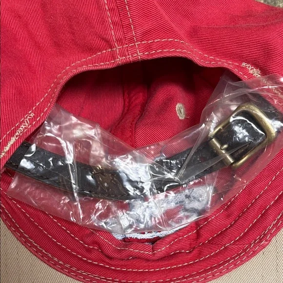 Polo Ralph Lauren Red Cap with Blue Shark Embroidery - Picture 5 of 6